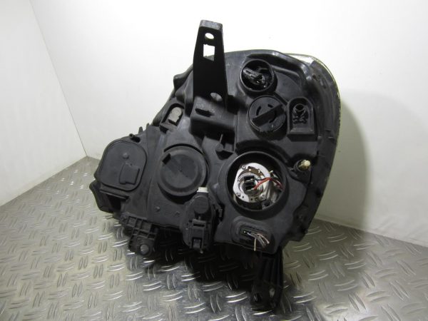 Optique avant principal droit (feux)(phare) RENAULT MODUS – 8200658377 / 89316460