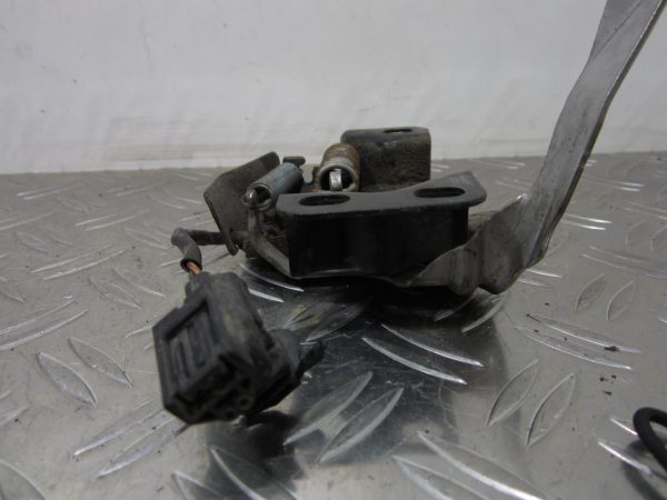 Serrure de capot HONDA INSIGHT 2