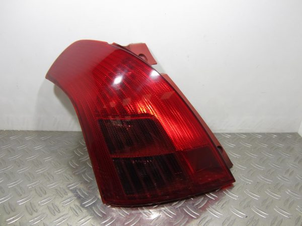 Feu arriere principal gauche (feux) SUZUKI SWIFT 3 – 3567062J00