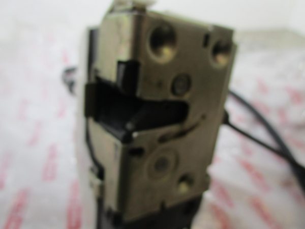 Serrure avant gauche CITROEN C3 PLURIEL – 9135p3