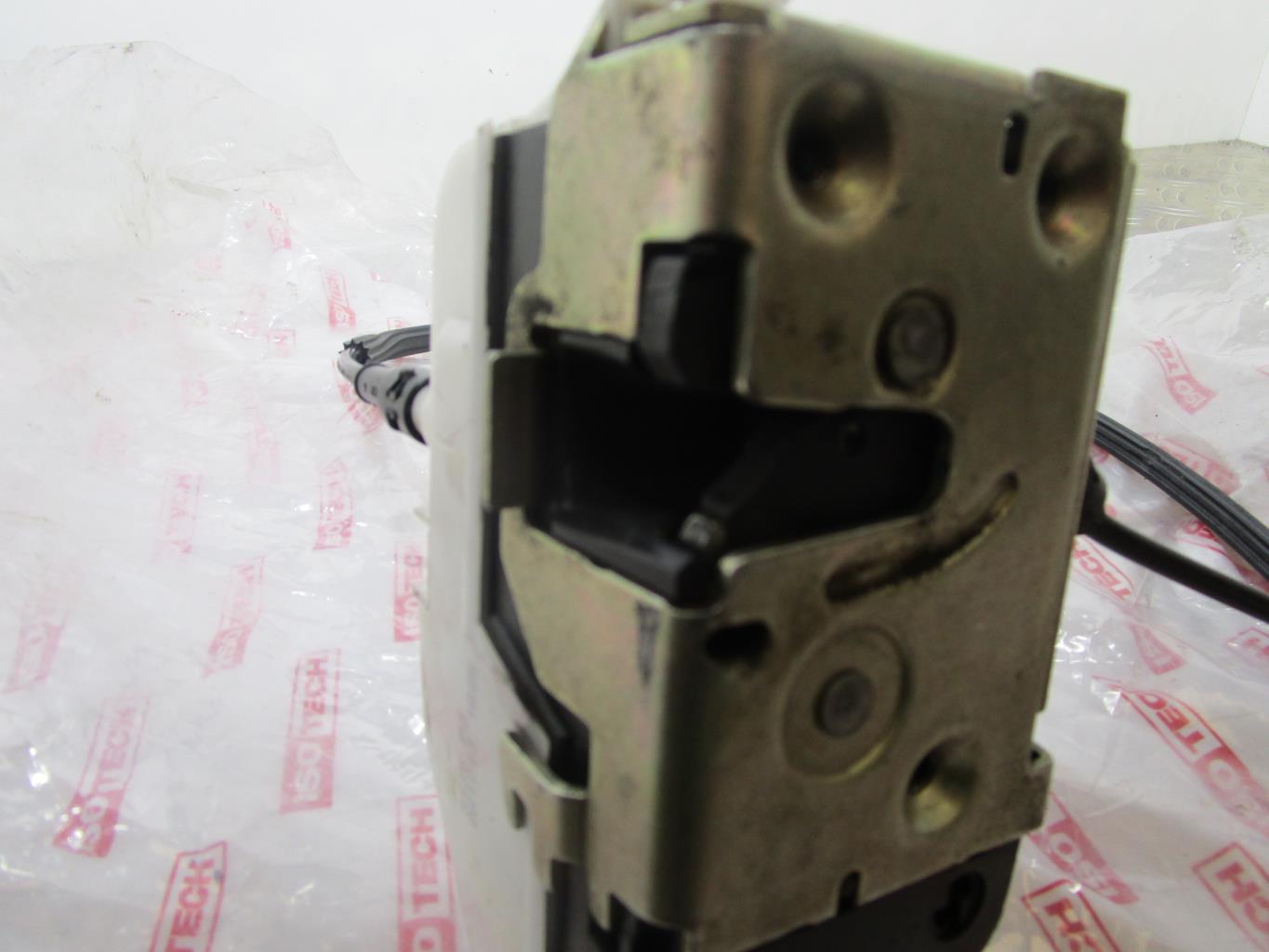 Serrure avant gauche CITROEN C3 PLURIEL – 9135p3