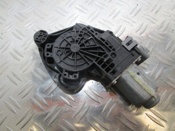 Moteur leve vitre avant droit CITROEN C4 2 PHASE 1 – 402276J