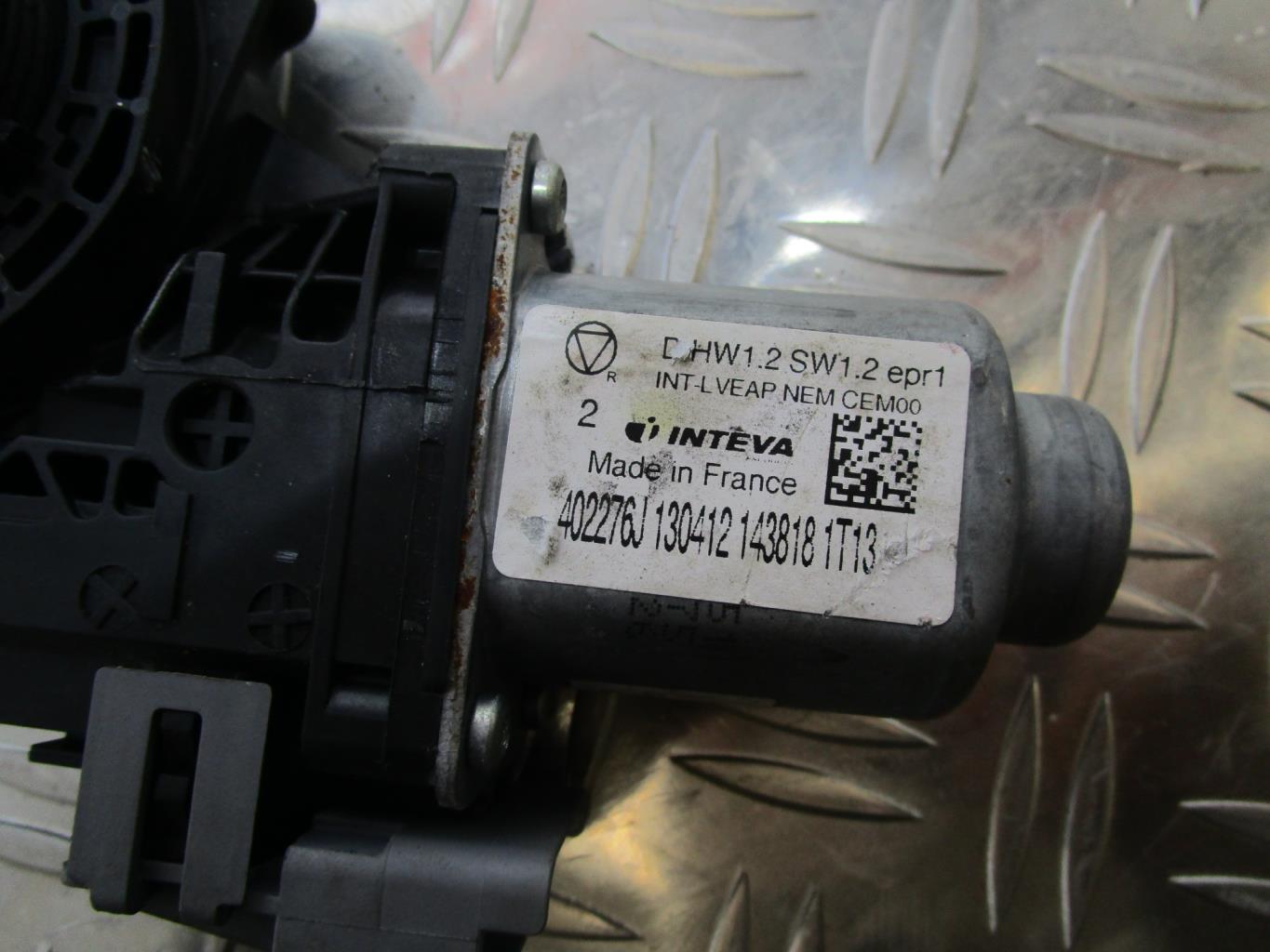 Moteur leve vitre avant droit CITROEN C4 2 PHASE 1 – 402276J