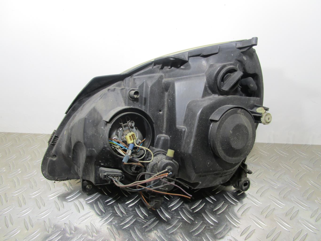 Optique avant principal droit (feux)(phare) RENAULT CLIO 2 PHASE 2 – 15601800RE