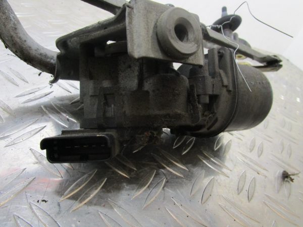 Moteur essuie glace avant RENAULT CLIO 2 – 45327785