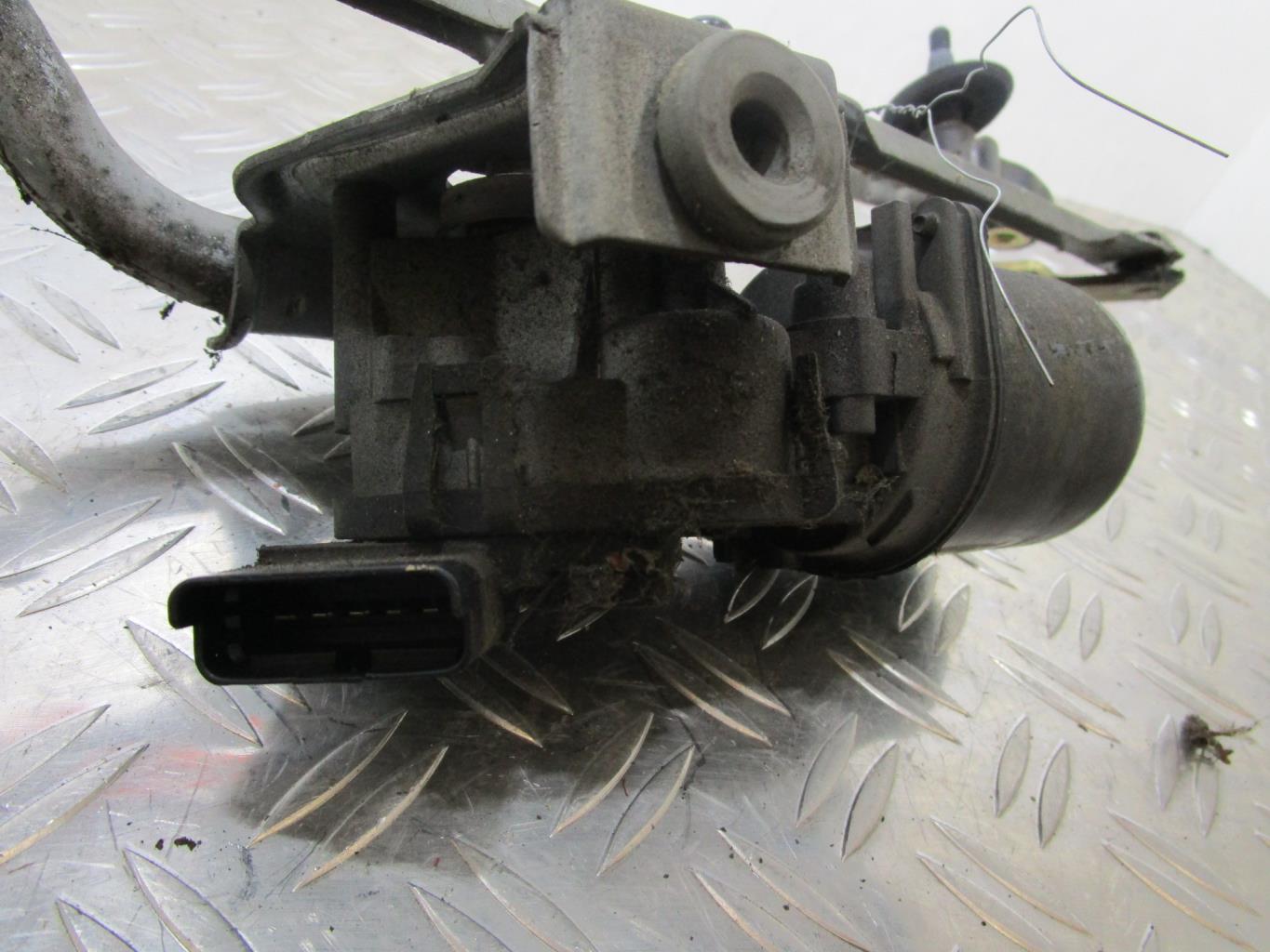 Moteur essuie glace avant RENAULT CLIO 2 – 45327785
