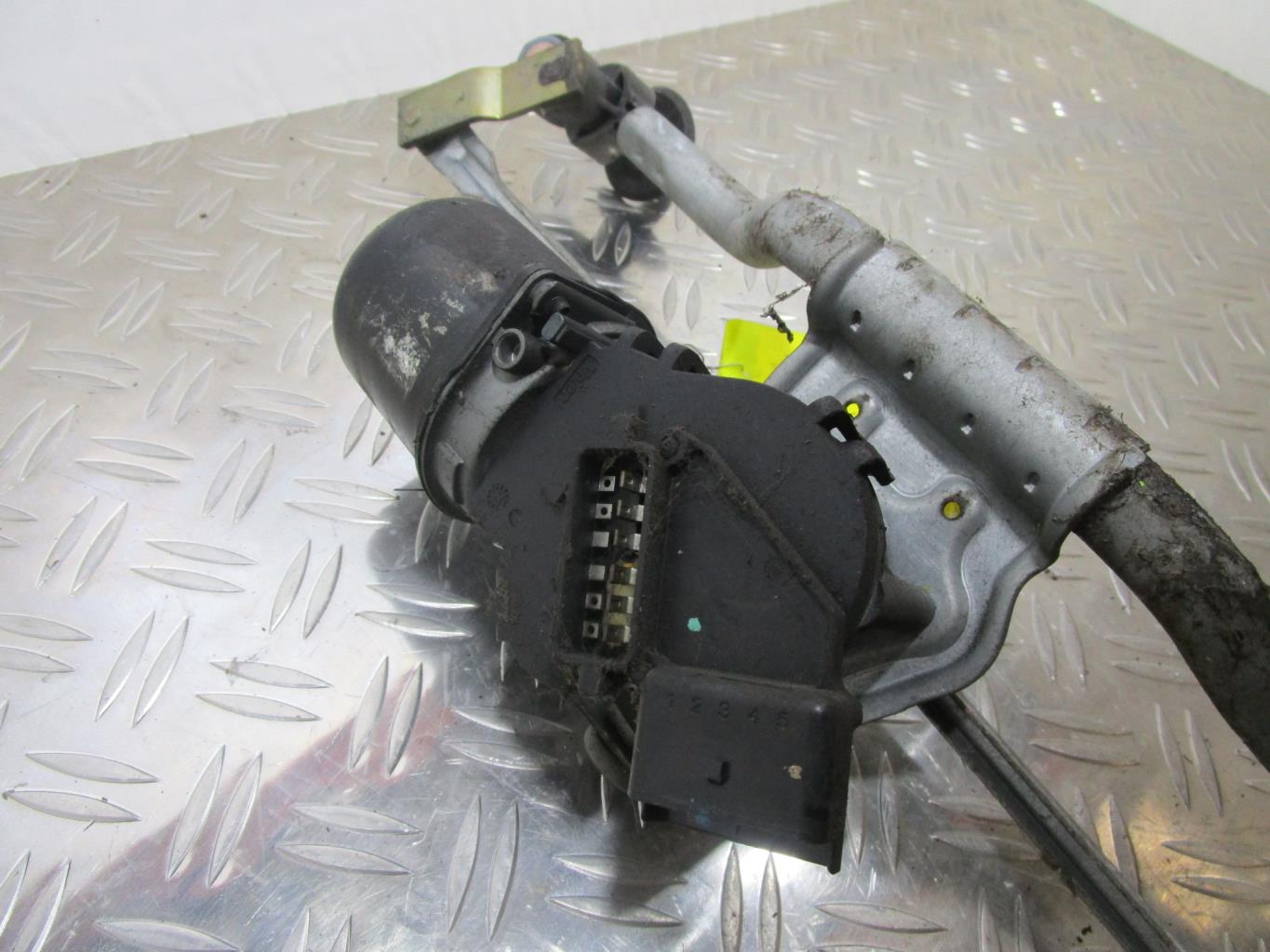 Moteur essuie glace avant RENAULT CLIO 2 – 45327785