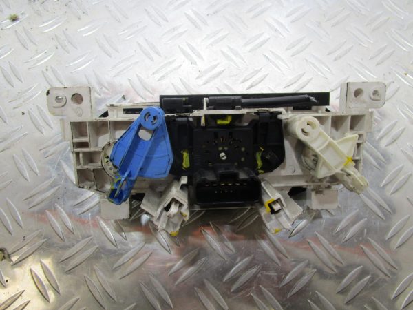 Commande chauffage DACIA SANDERO 1 – n106278b