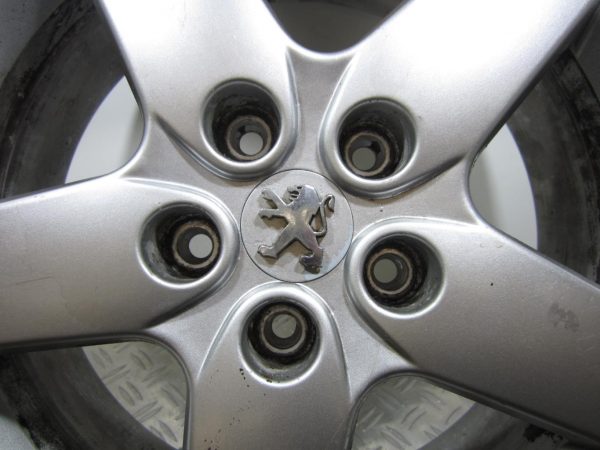 Jante PEUGEOT 207 – 04322X
