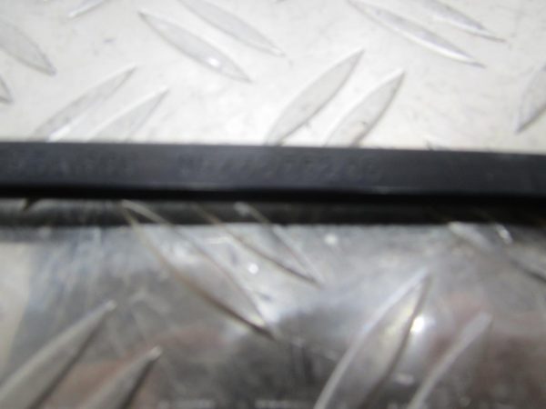 Bras essuie glace avant PEUGEOT 308 2 PHASE 1 – 9677256280 / 9677256180