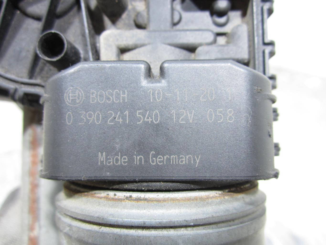 Moteur essuie glace avant PEUGEOT 207 – 0390241540 / 3397020769 / 9650380780
