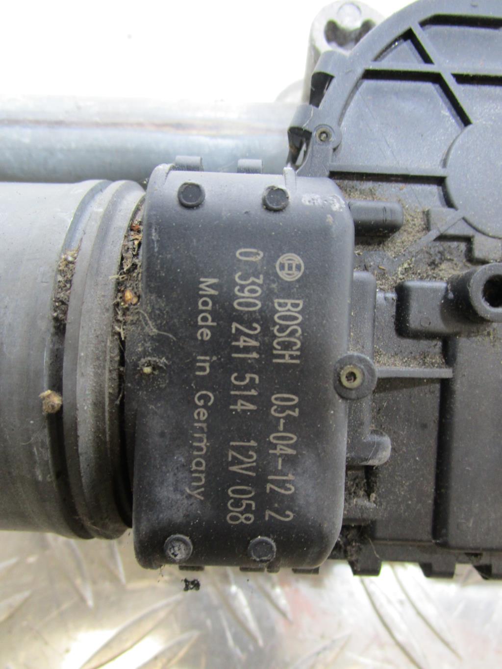Moteur essuie glace avant ALFA ROMEO 147 PHASE 1 – 0390241514