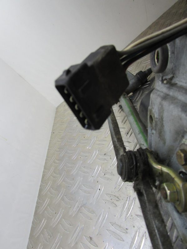 Moteur essuie glace avant PEUGEOT 406 PHASE 1 – 53548602