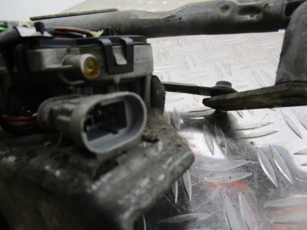 Moteur essuie glace avant RENAULT SCENIC 1 PHASE 1 – 0390241379