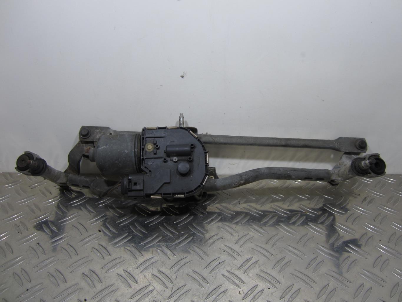 Moteur essuie glace avant AUDI A3 2 PHASE 1 – 8P2955119E / 0390241996