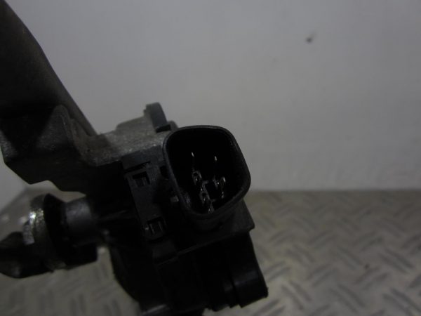 Moteur d’essuie glace avant TOYOTA COROLLA VERSO 2 PHASE 1 – 851100F020 / MS1592007241