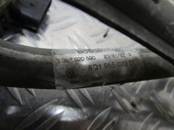 Moteur essuie glace avant VOLKSWAGEN POLO 4 PHASE 1 – 3397020590