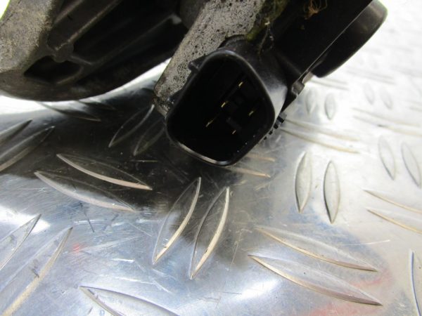 Moteur essuie glace avant TOYOTA YARIS 2 PHASE 1 – 1593000432