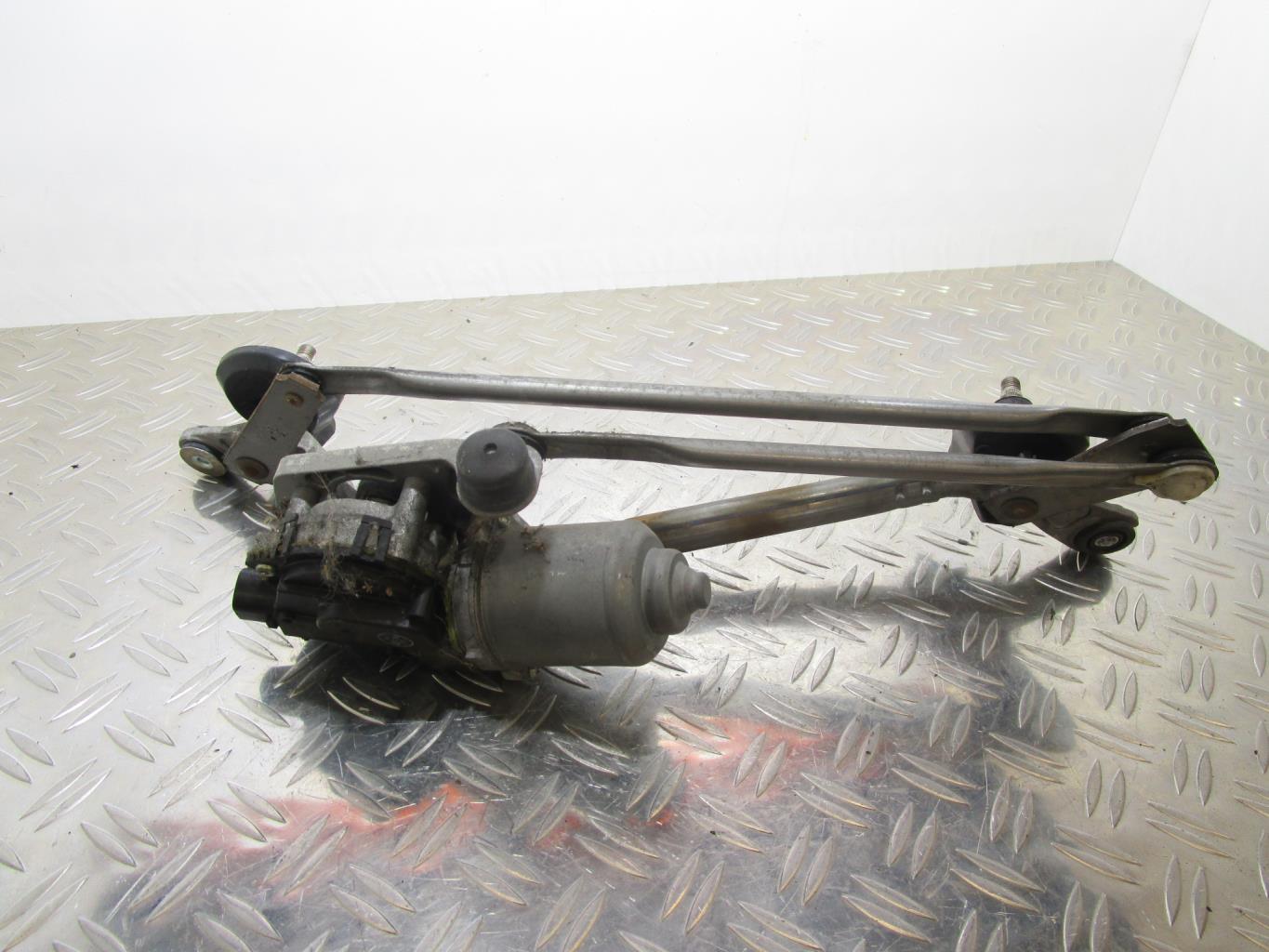 Moteur essuie glace avant TOYOTA YARIS 2 PHASE 1 – 1593000432