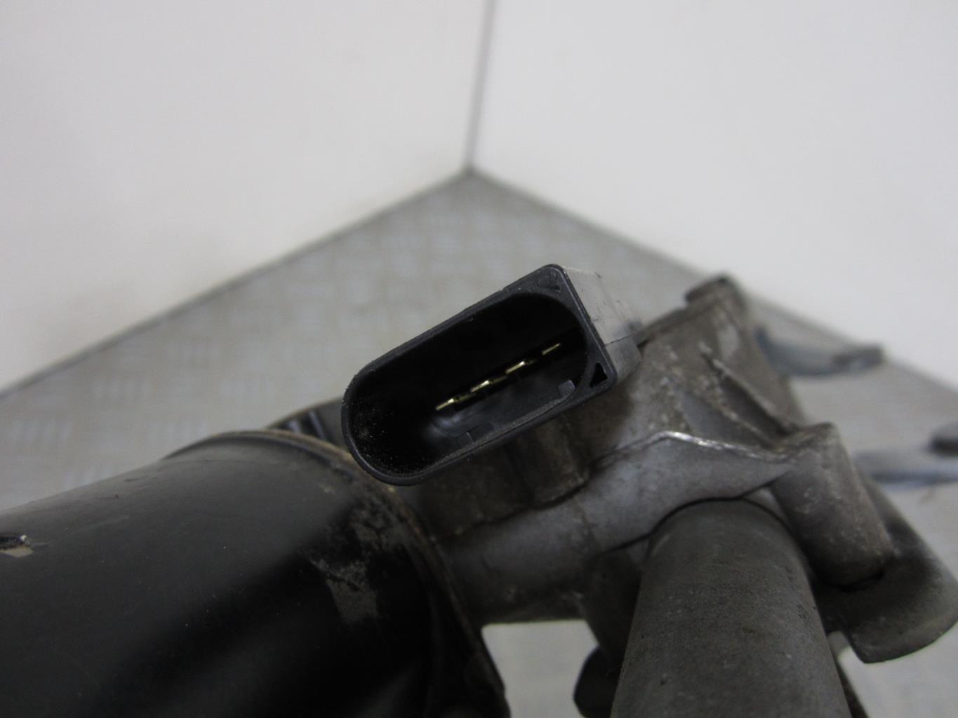 Moteur essuie glace avant MERCEDES VITO 639 – A6398200140 / 404751