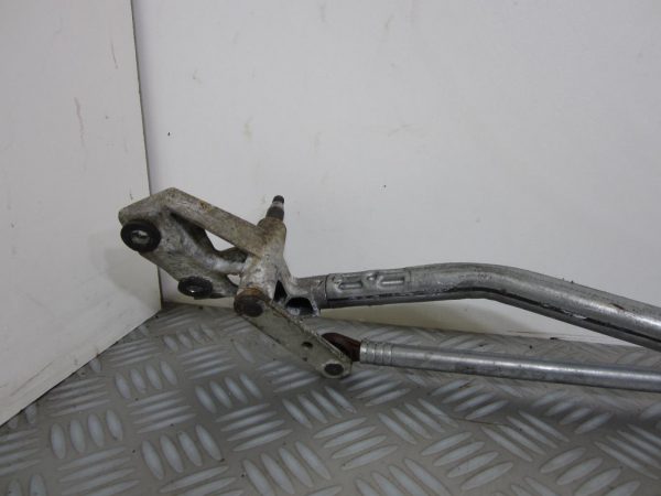 Moteur essuie glace avant OPEL MERIVA 1 PHASE 1 – 93390344