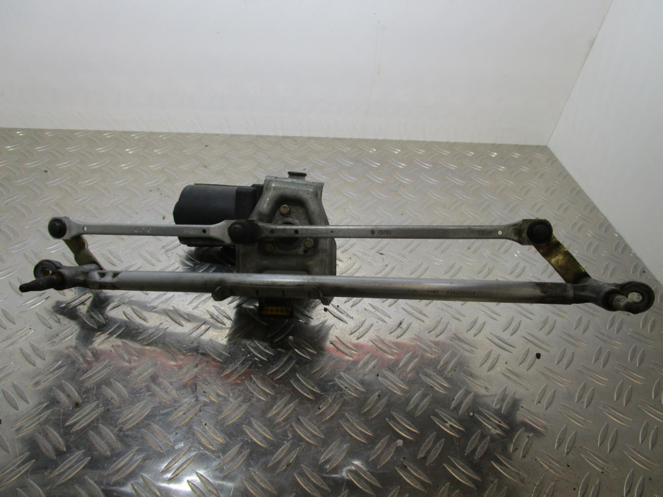 Moteur essuie glace avant RENAULT CLIO 2 PHASE 1 – 8200027623