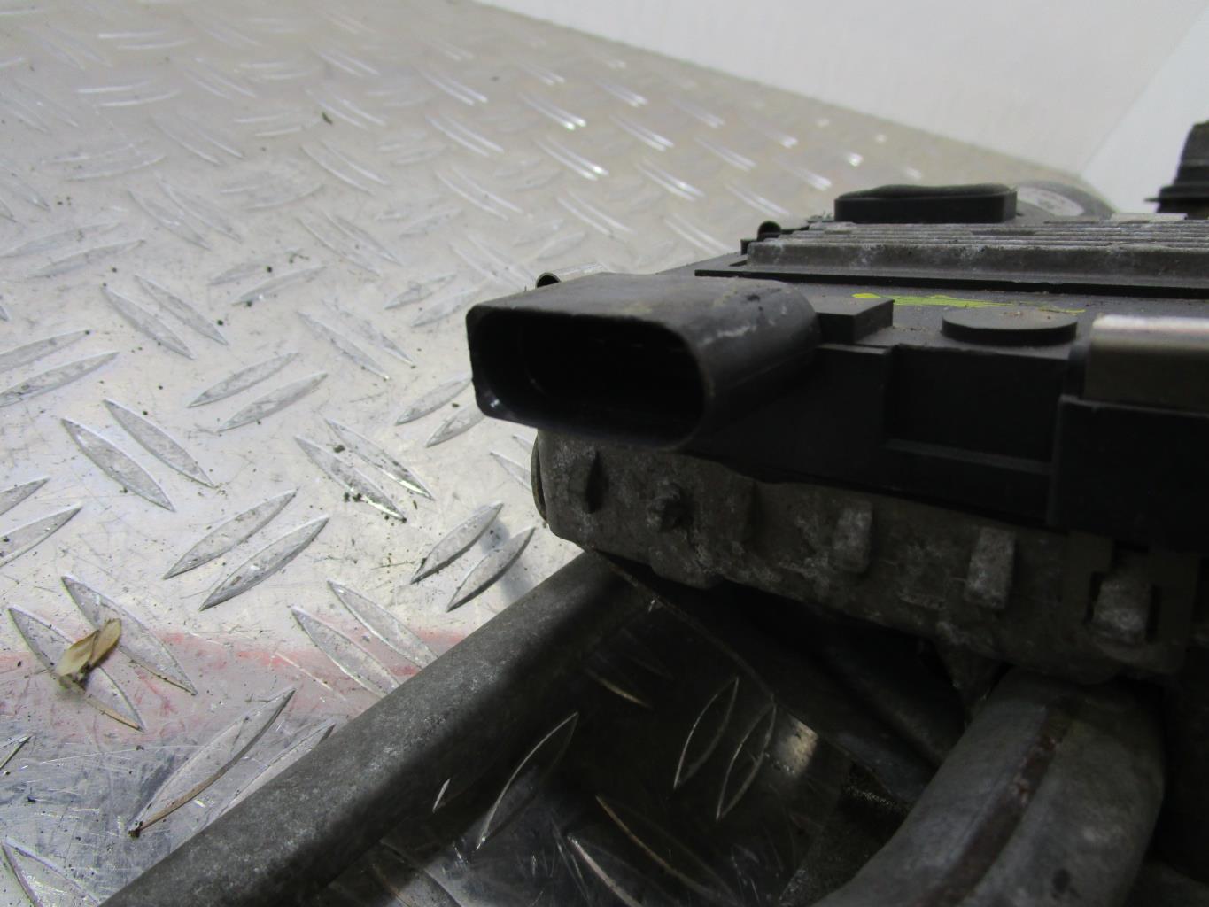 Moteur essuie glace avant AUDI A3 2 PHASE 1 – 8p1955023