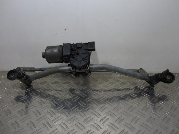 Moteur essuie glace avant OPEL ASTRA H PHASE 1 – 0390241538