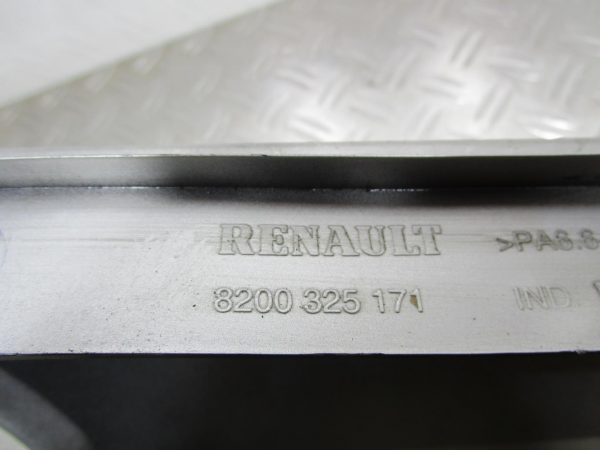 Aile avant droit RENAULT CLIO 3 PHASE 2  – 8200325171