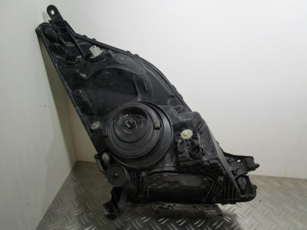 Optique avant principal gauche (feux)(phare) TOYOTA PRIUS 2 – 8113047181