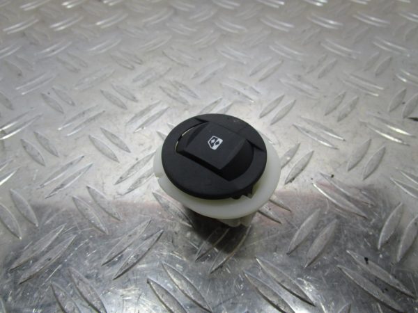 Interrupteur de leve vitre avant droit RENAULT CLIO 3 PHASE 2 – 108266c