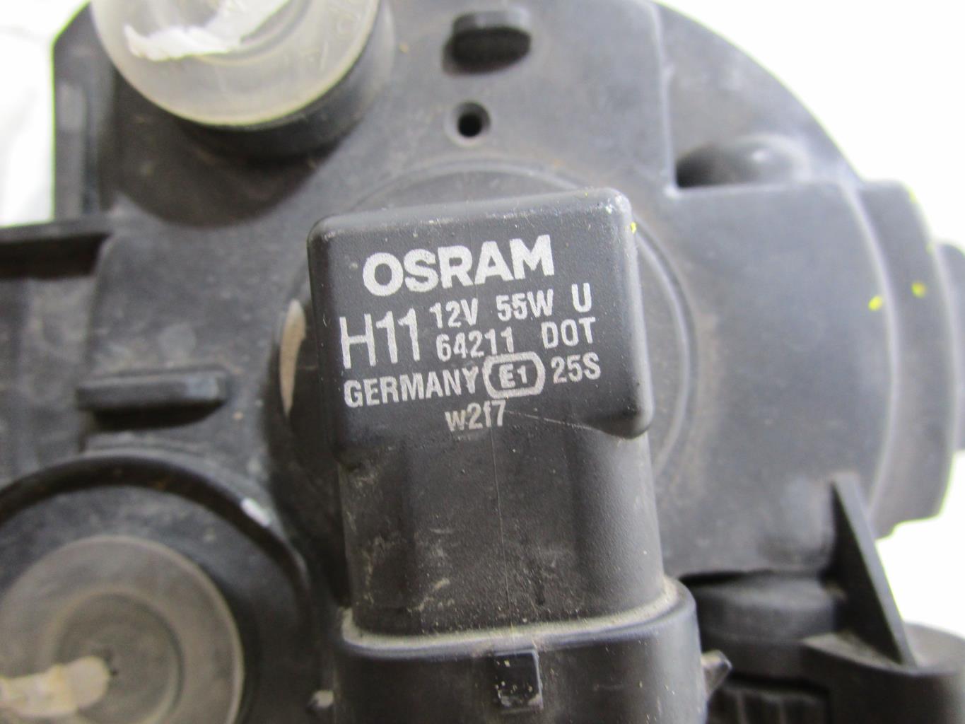 Anti brouillard gauche (feux) RENAULT CLIO 4 PHASE 1 – 8200002469