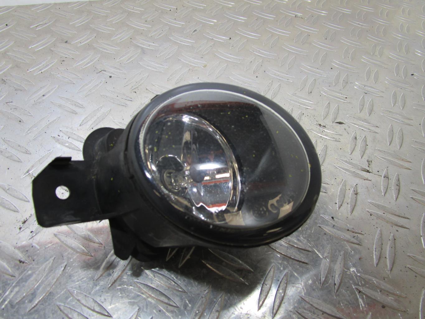 Anti brouillard gauche (feux) RENAULT CLIO 4 PHASE 1 – 8200002469