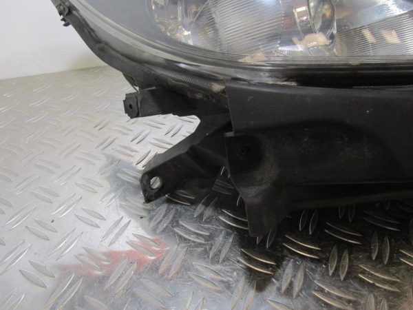 Optique avant principal droit (feux)(phare) RENAULT CLIO 3 PHASE 2 – 088952