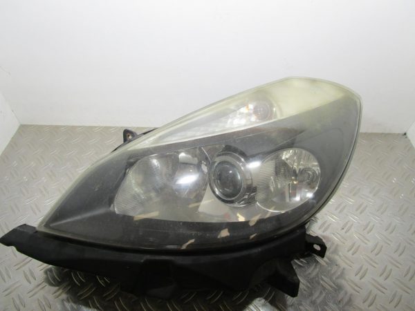 Optique avant principal gauche (feux)(phare) RENAULT CLIO 3 PHASE 1 – 8200261610