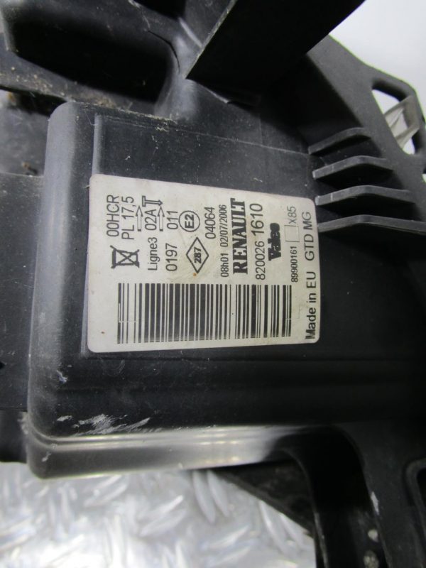 Optique avant principal gauche (feux)(phare) RENAULT CLIO 3 PHASE 1 – 8200261610