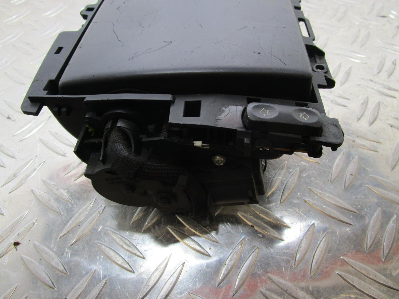 Ecran GPS PEUGEOT 308 1 PAHSE 1 – 96650242zd