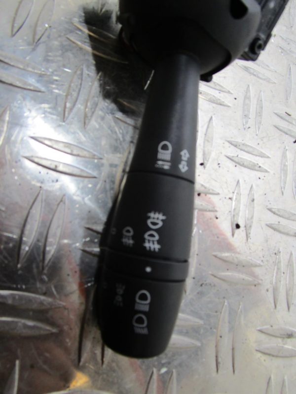 Commodo phare RENAULT CLIO 4 PHASE 1 – 255671163r