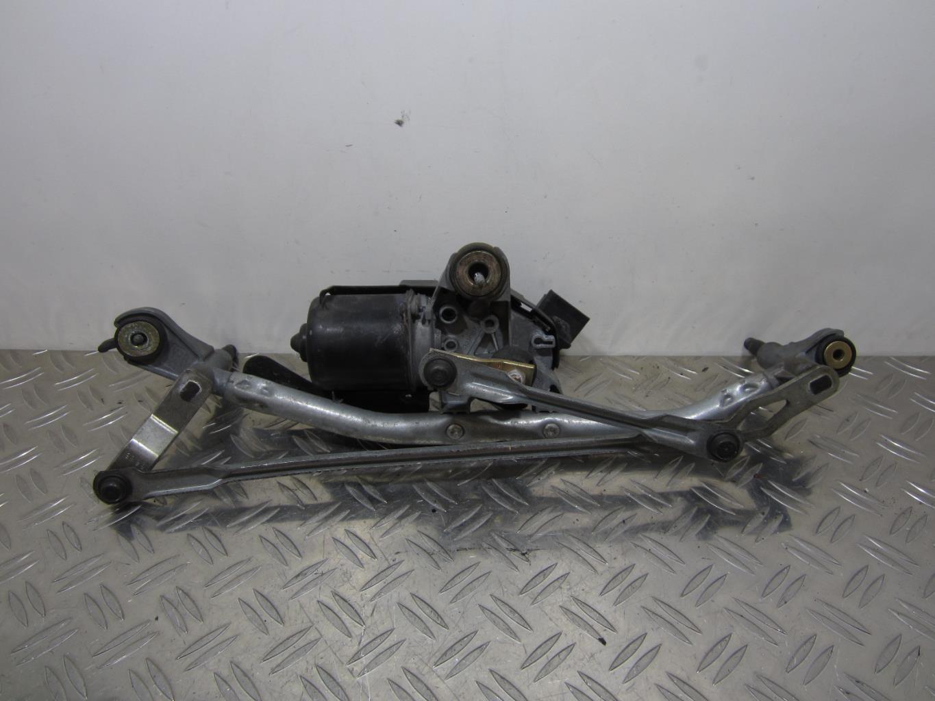 Moteur essuie glace avant PEUGEOT 1007 – 53630187