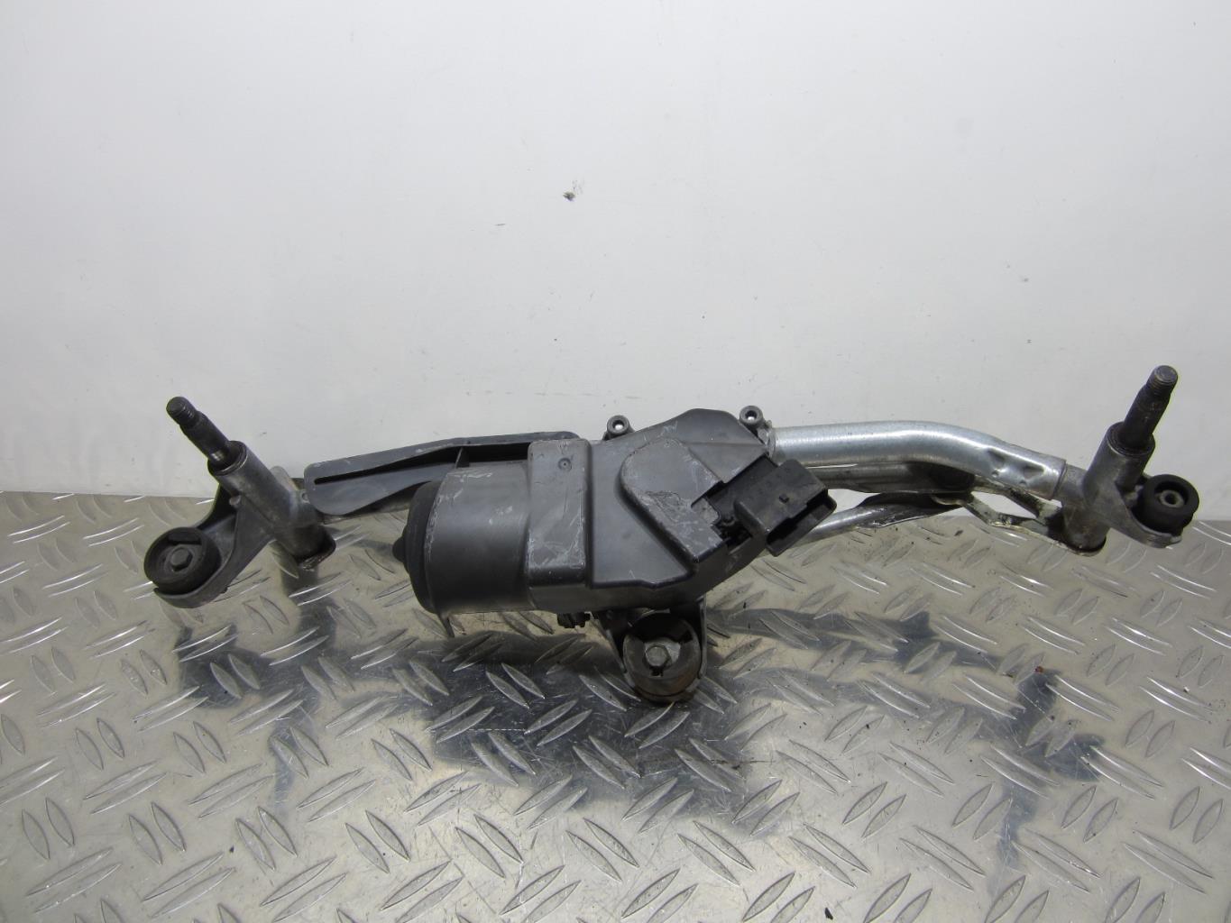 Moteur essuie glace avant PEUGEOT 1007 – 53630187