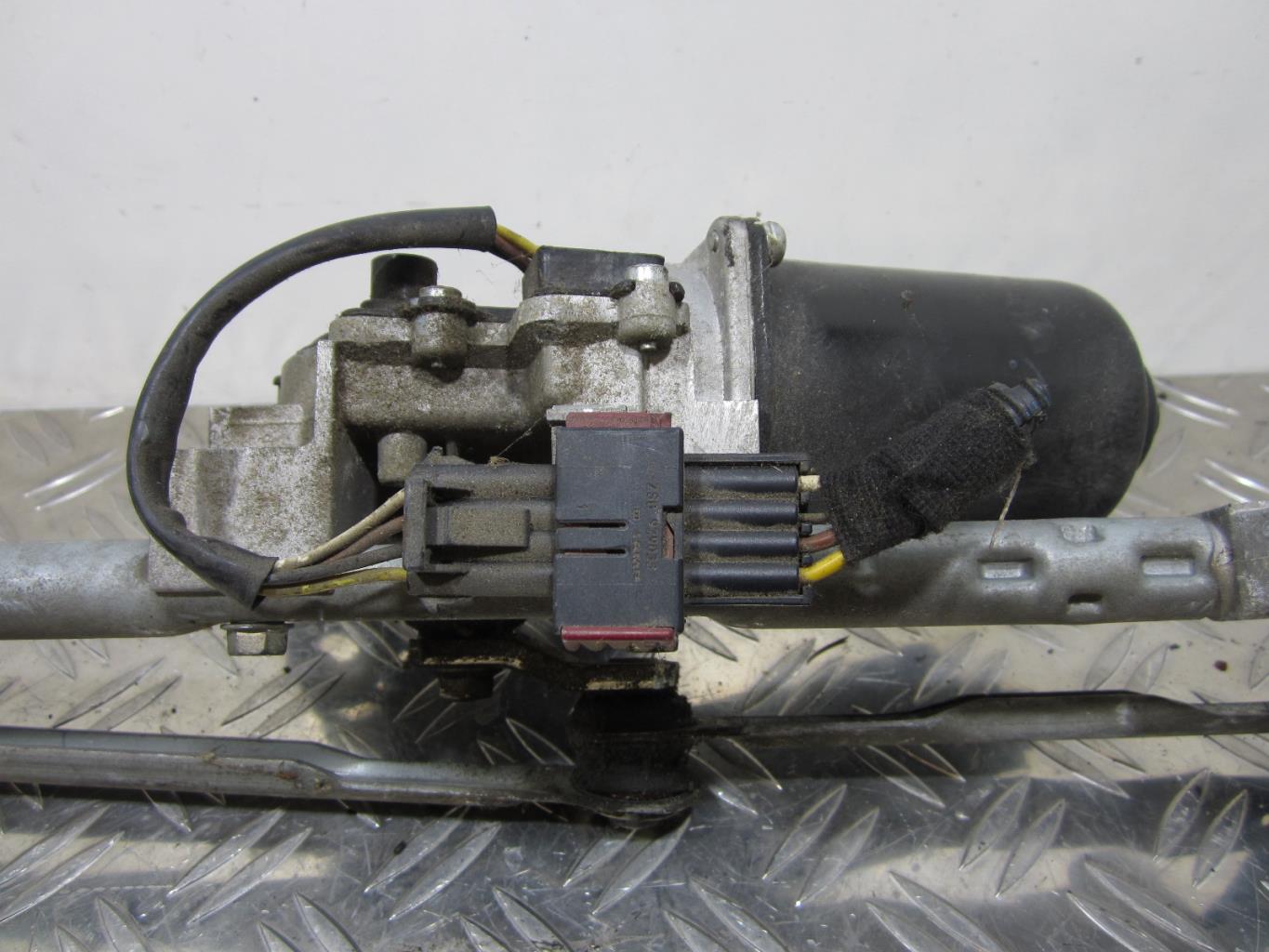 Moteur essuie glace avant OPEL VECTRA C PHASE 1 – 13188266