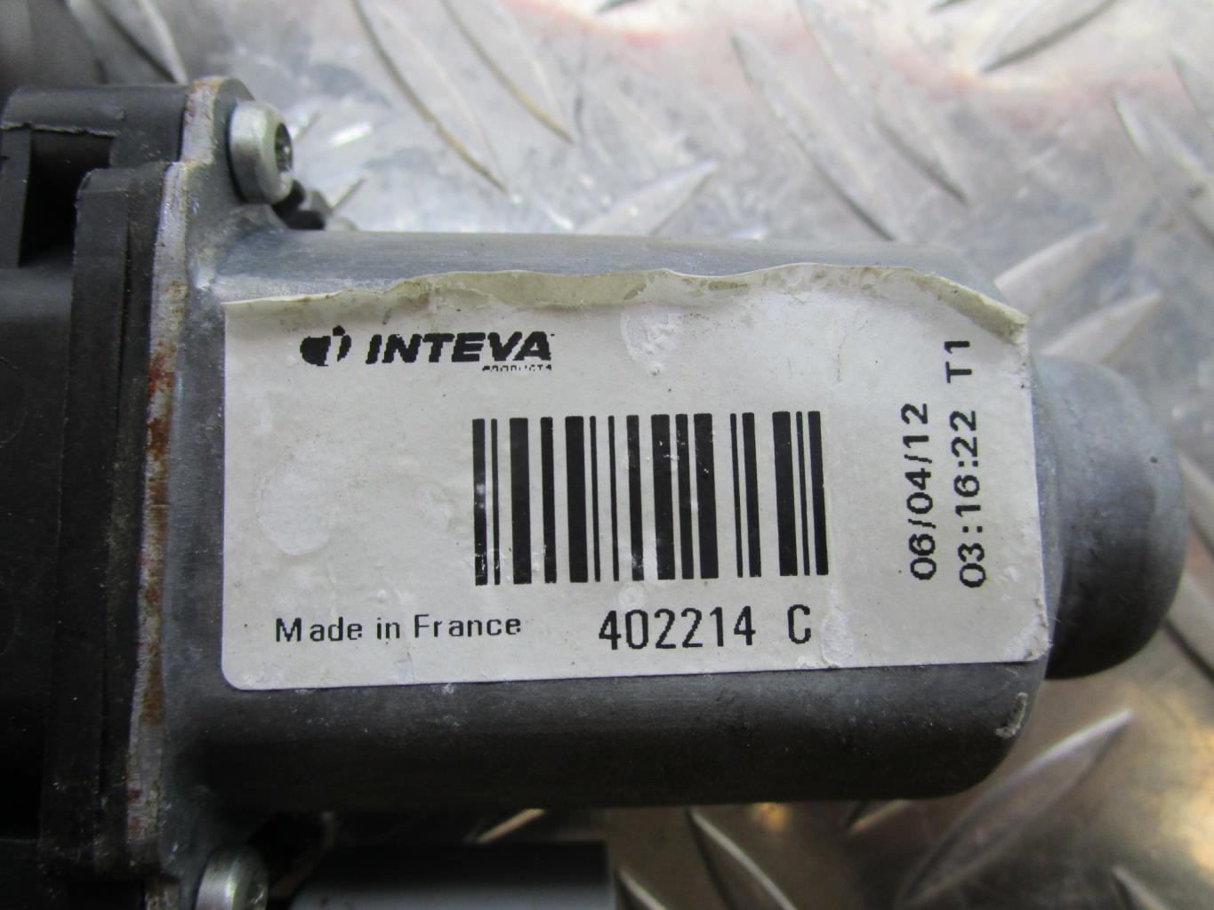 Moteur leve vitre avant droit CITROEN C3 2 – 402214c