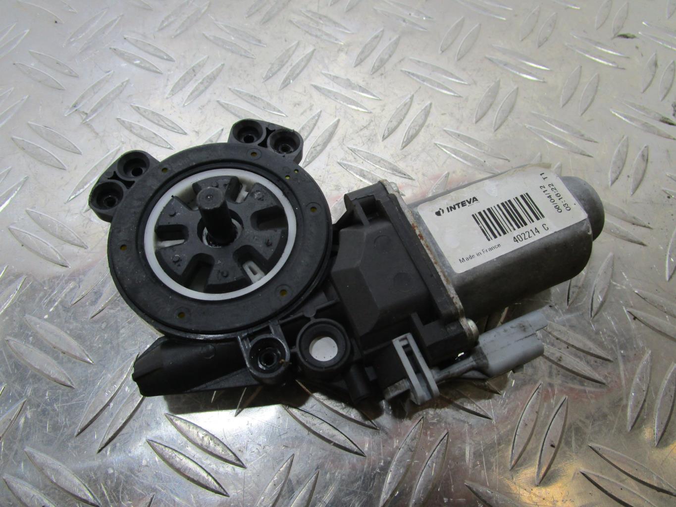 Moteur leve vitre avant droit CITROEN C3 2 – 402214c