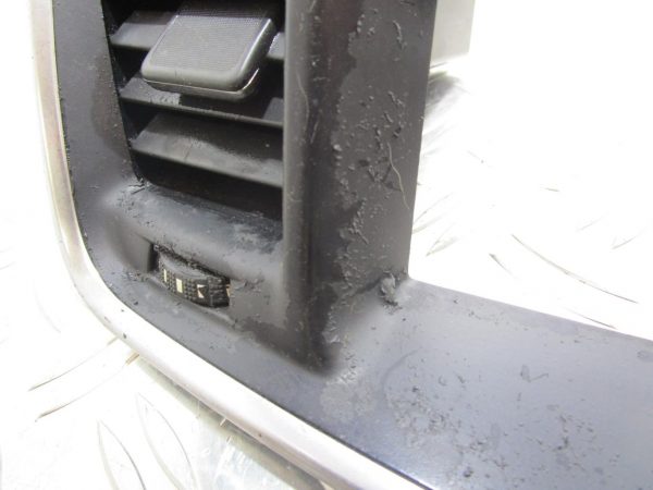 Aerateur tableau de bord PEUGEOT 508 1 SW PHASE 1 BREAK – 9686446277