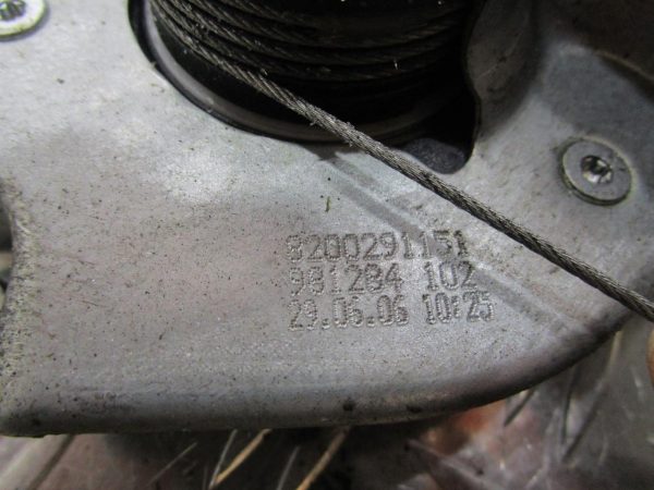 Leve vitre electrique arriere gauche RENAULT CLIO 3 PHASE 1 – 8200291151