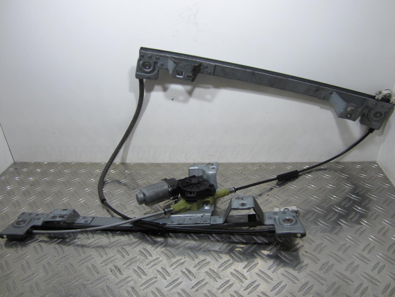 Leve vitre electrique avant gauche RENAULT KANGOO 2 PHASE 1 –  402087A