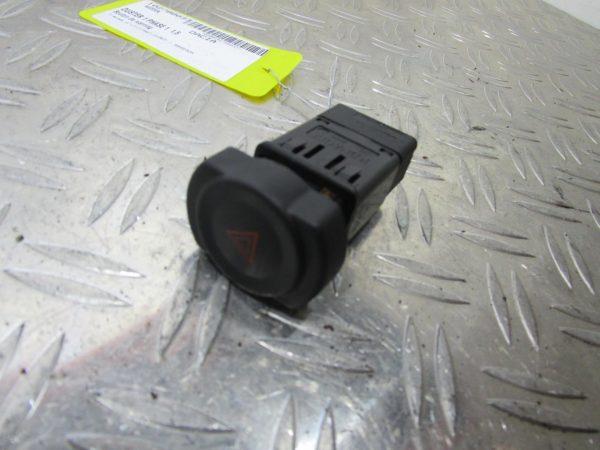 Bouton de warning DACIA DUSTER 1 PHASE 1 – 602232A