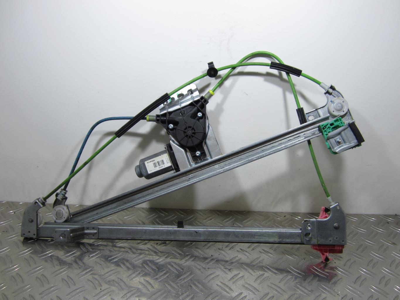 Leve vitre electrique avant droit CITROEN JUMPY – 400985B