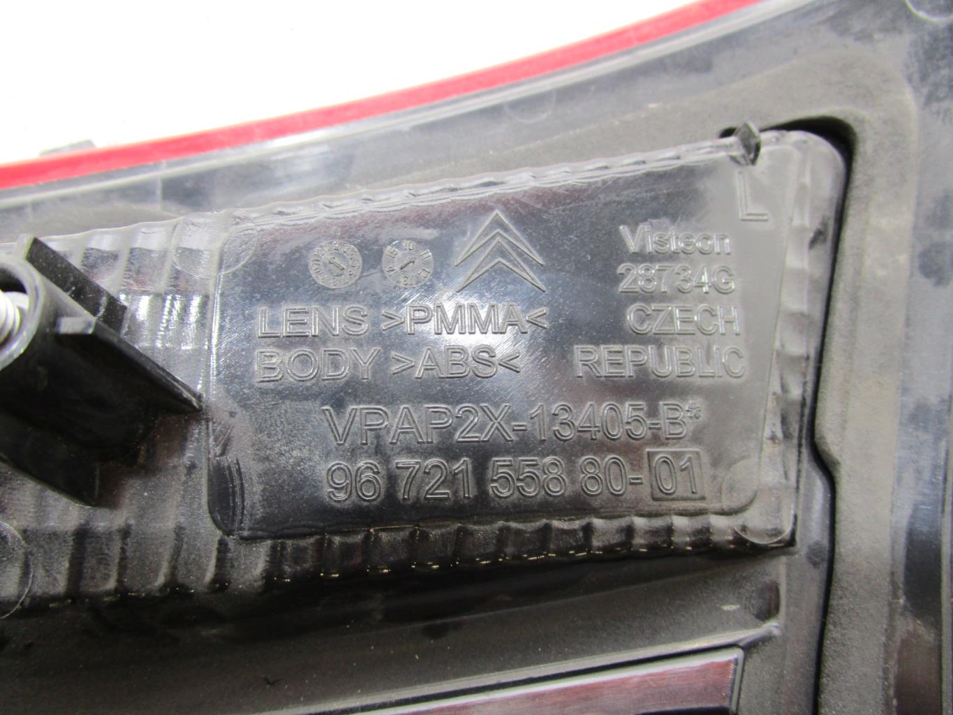 Feu arriere secondaire gauche (feux) CITROEN C4 2 PHASE 1 – 967215588001