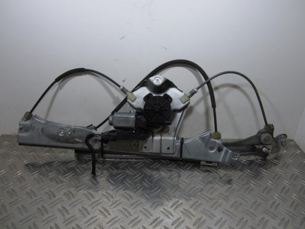 Leve vitre electrique avant gauche RENAULT CLIO 3 PHASE 1 – 400858G